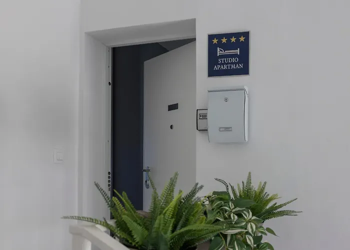 Lady L Sea View Apartman