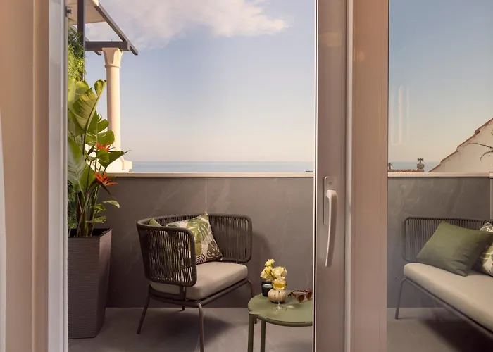 Διαμέρισμα Lady L Sea View *